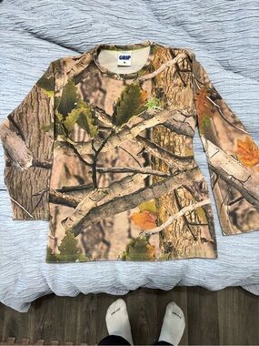 Grip Men's Camo Long Sleeve Shirt - Realtree Green/Brown
